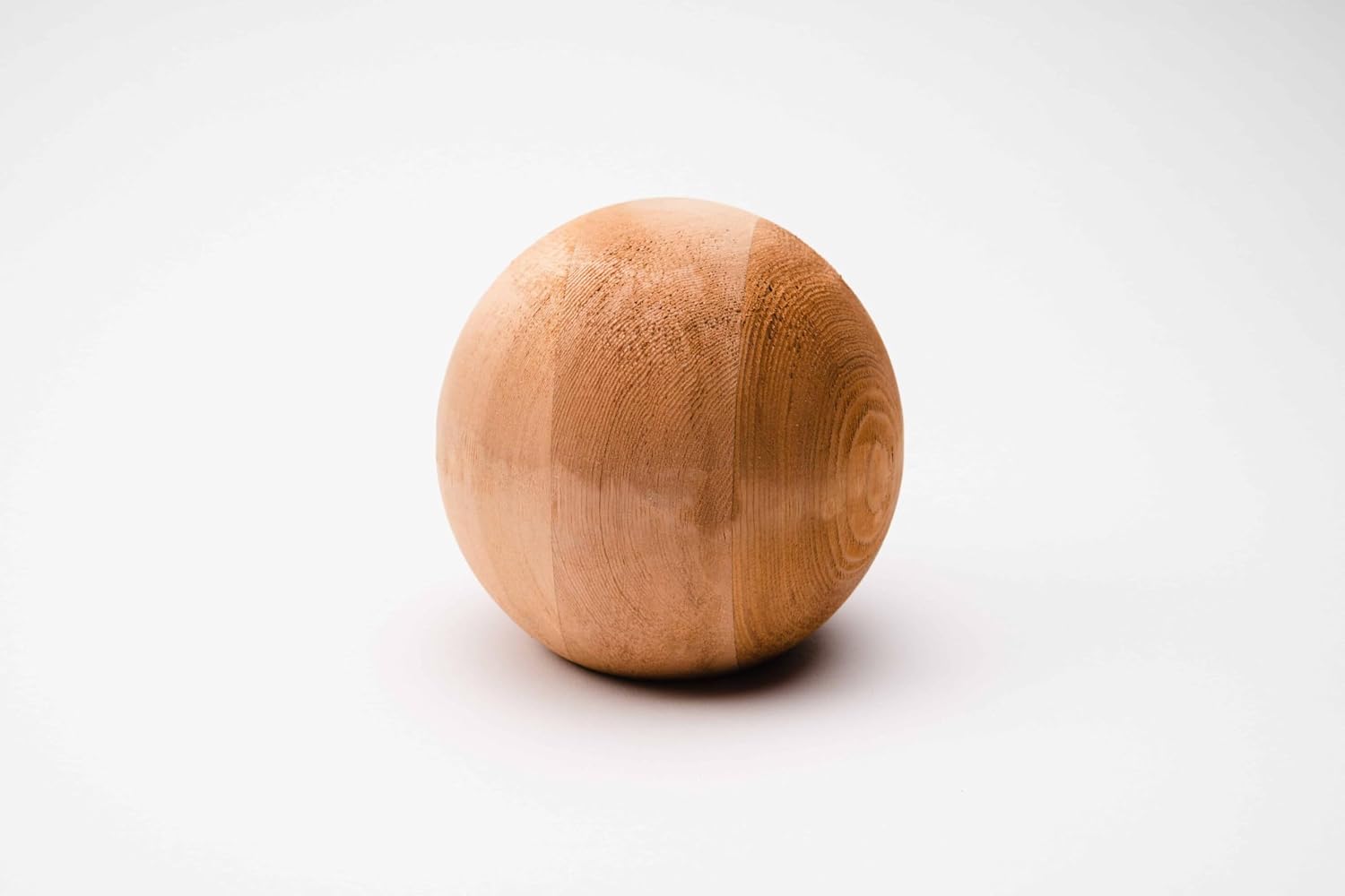 Woodway Round Cedar Ball with Flat Spot, 4.5' Ball (2.375' Flat Spot) – Unfinished Western Red Cedar Finial, Post Top Accent, 2 Pack