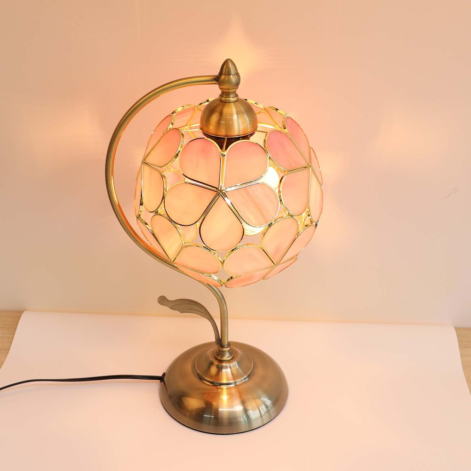 Bieye L10836 Tiffany Style Stained Glass Flower Petal Table Lamp with Brass Base for Home Décor (Pink, 8' Flower Ball)
