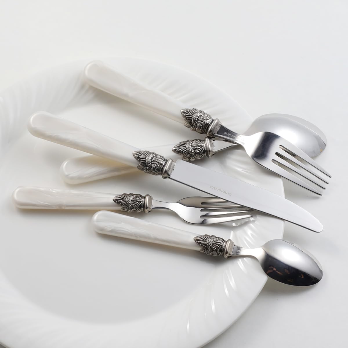 REVERIE Collection 18/10 Stainless Steel Vintage Flatware set,Sliverware set,Dishwasher safe (45, Pearl White)