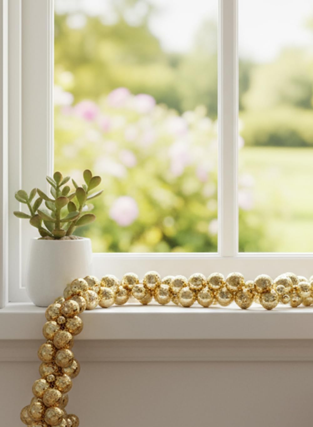 Serene Spaces Living Gold Plastic Bauble Garland, Christmas Tree, Mantel, Banister, Doorway & Holiday Party Décor, 84' Long