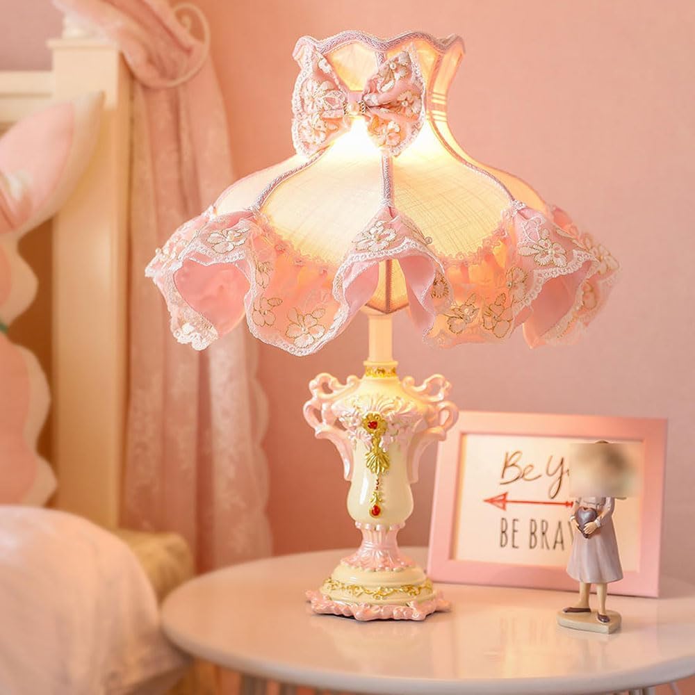 European Style Pink Table Lamps Victorian Desk Lamp American Retro Handmade Fabric Lampshade with Resin Lamp Body Bedside Lamp for Girl's Bedroom Office Living Room