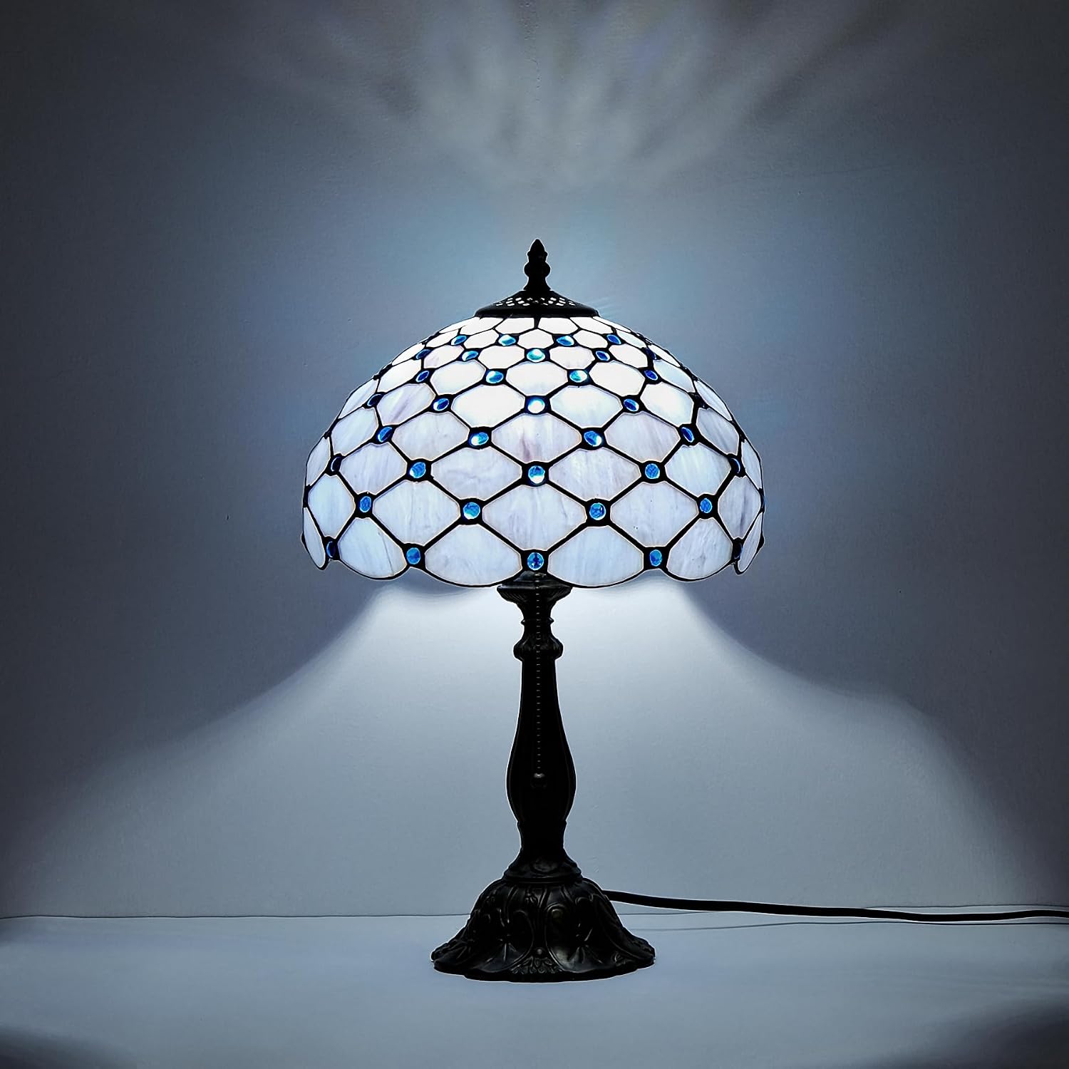 Tiffany Lamp Vintage White Grey Stained Glass Bead Table Lamp Desk Bedside Reading Light Decor Bedroom Living Room Home Office D12*H18 Inches