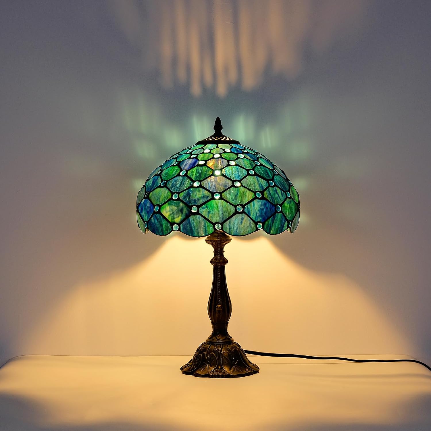Tiffany Style Table Lamp Vintage Stained Glass Desk Lamp Sea Blue Pearls Bedside Reading Light Decor Bedroom Living Room Entry Home Office D12 xH18