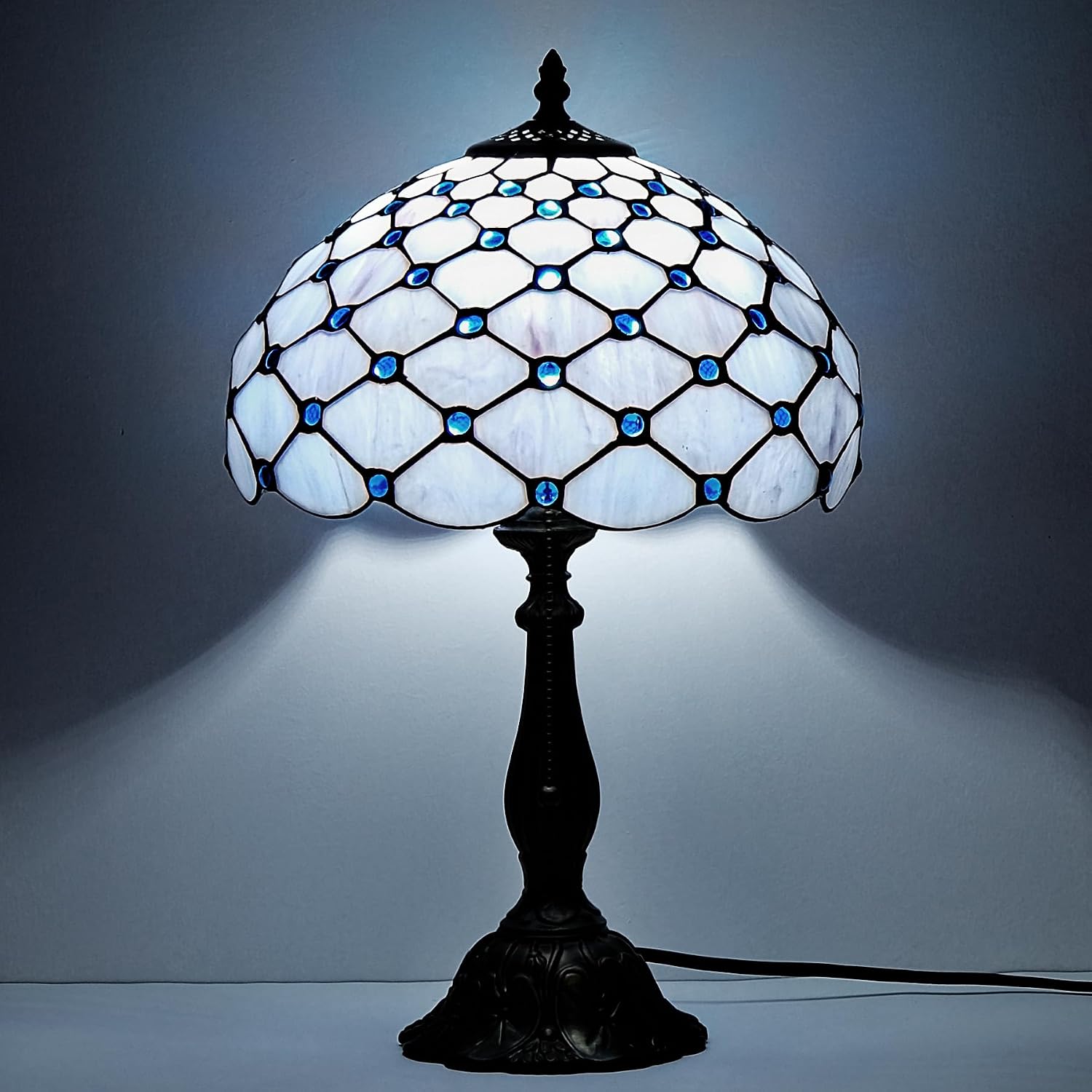 Tiffany Lamp Vintage White Grey Stained Glass Bead Table Lamp Desk Bedside Reading Light Decor Bedroom Living Room Home Office D12*H18 Inches