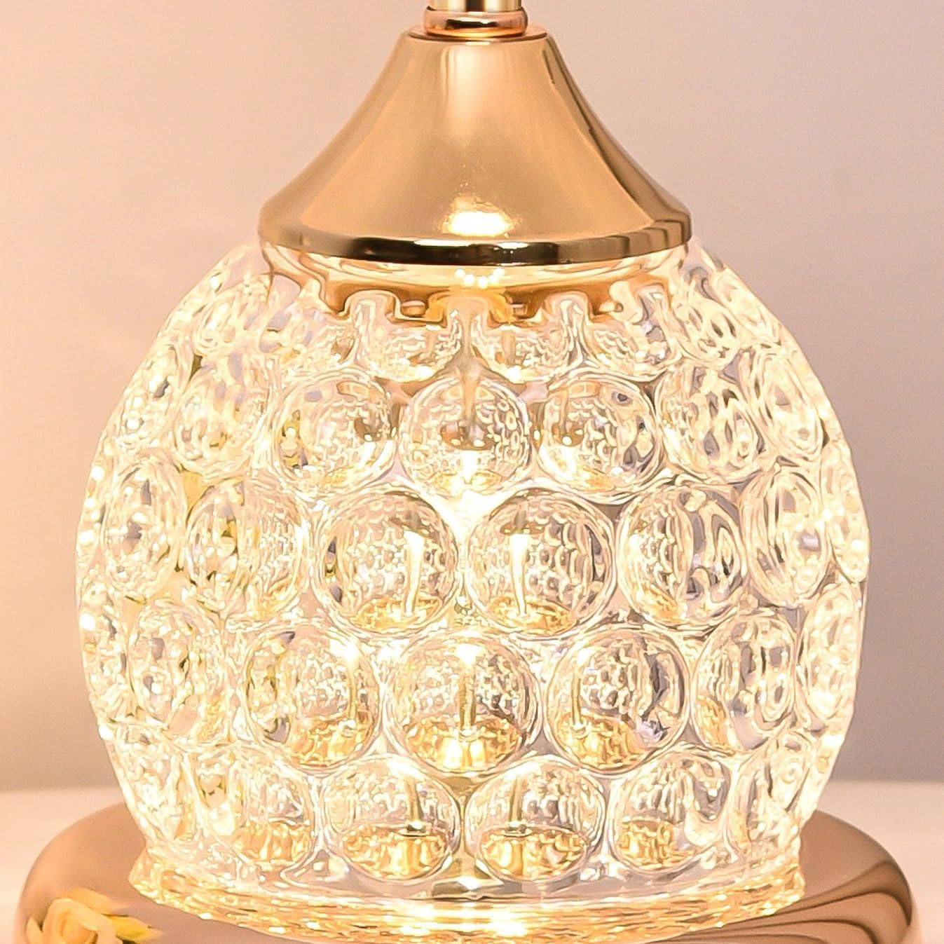 Crystal Table lamp Desk Lamp Bedroom Diamond Shaped Body Bedside Master Atmosphere Small Night Light Table Lamps