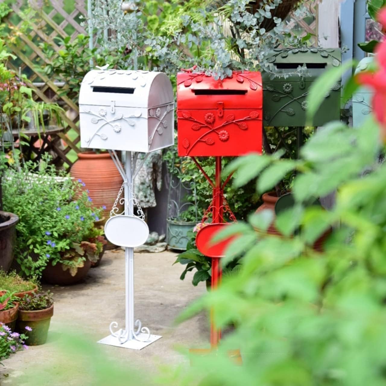 Suggestion Box Comment Collection Box Modern Outside Mailbox with Post, Rust-Proof Metal Letter Box for Garden & Courtyard Decor, Retro Classic Postbox, Outdoor Stand Mailboxes(White)