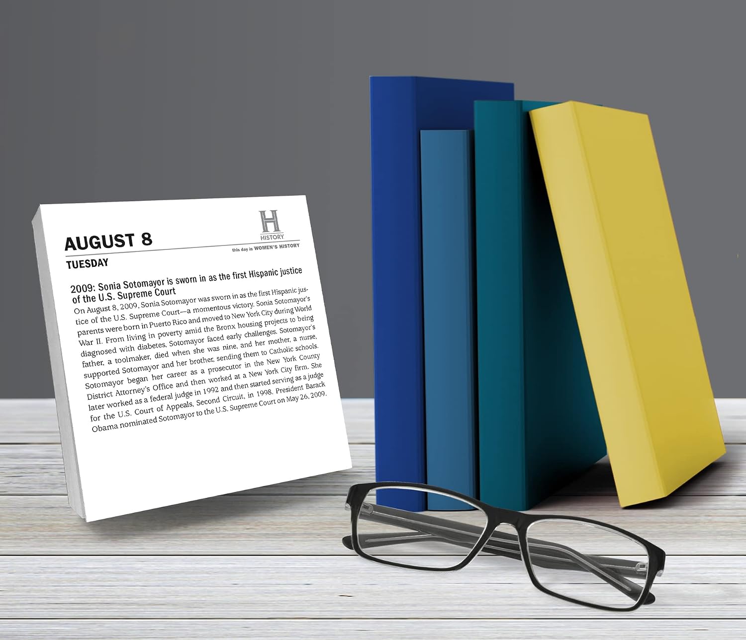 2023 History Channel This Day in Women's History Boxed Calendar: 365 Extraordinary Women and Events that Shaped History (Daily Calendar, Inspirational Desk Gift) (Moments in HISTORY™ Calendars)