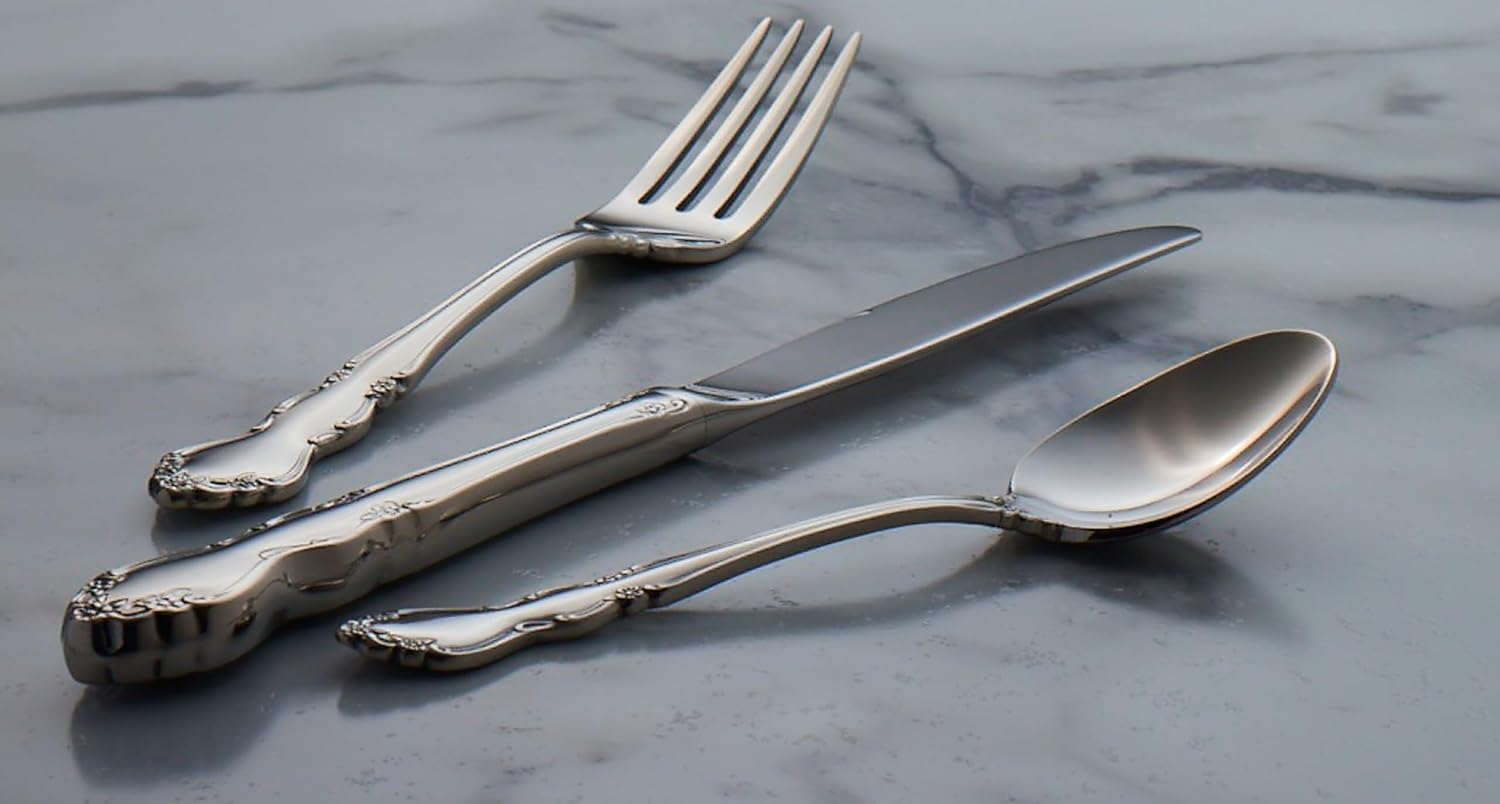Oneida Silverware Set, Dover 20 Piece Fine Flatware Set, Service For 4, 18/10 Stainless Steel, Mirror Finish, Dishwasher Safe, Knives Spoons And Forks, Home And Kitchen Utensils Set(Silver, 20 Pieces)