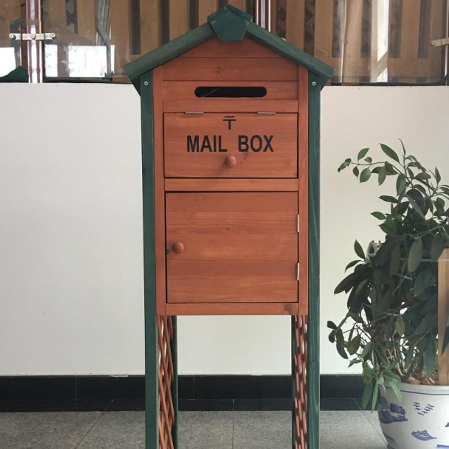 Vertical Wooden Outdoor Mailbox Creative Garden Milk Post Box, Rustic Home Street Mailbox Decoration Weatherproof Decor