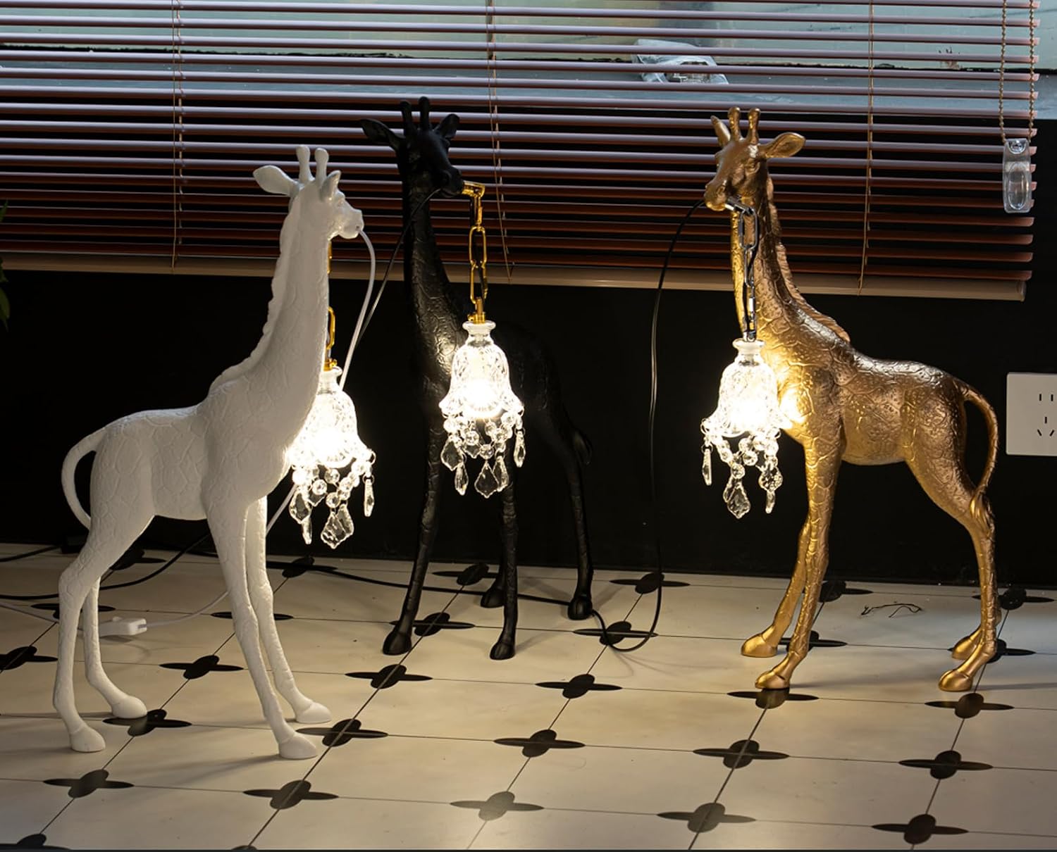 Resin Big Giraffe Table Lamp,H23.6in,Cute Animal Decor Lamp for Bedroom Living Room, Eye-Caring LED Light with Crystal Lampshade for Kids Adults (Gold H23.6)