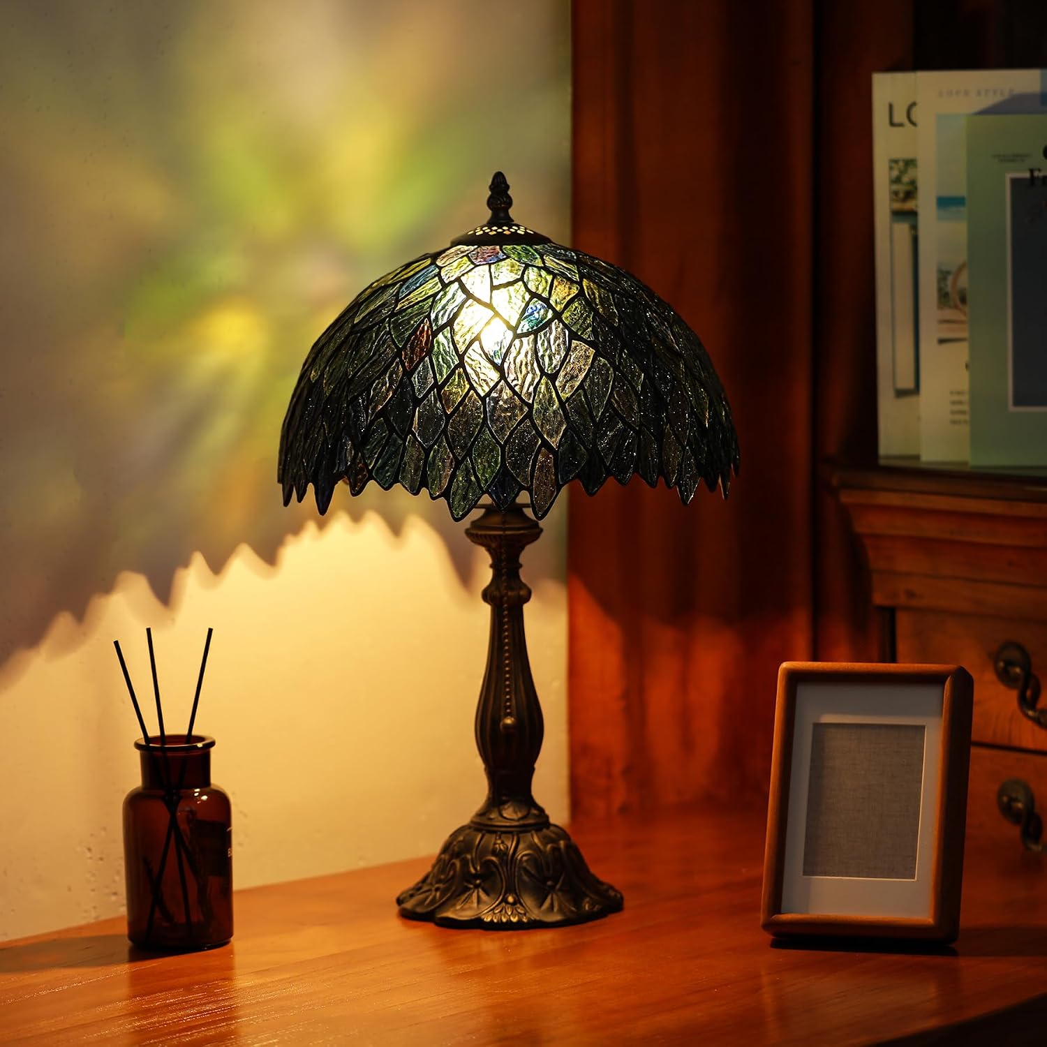 Tiffany Lamps Brownish Green Leaves Style Stained Glass Table Lamp Desk Bedside Reading Light 12X12X18.5 Inches with Bronze Resin Base Applicable to Bedroom Living Room Office