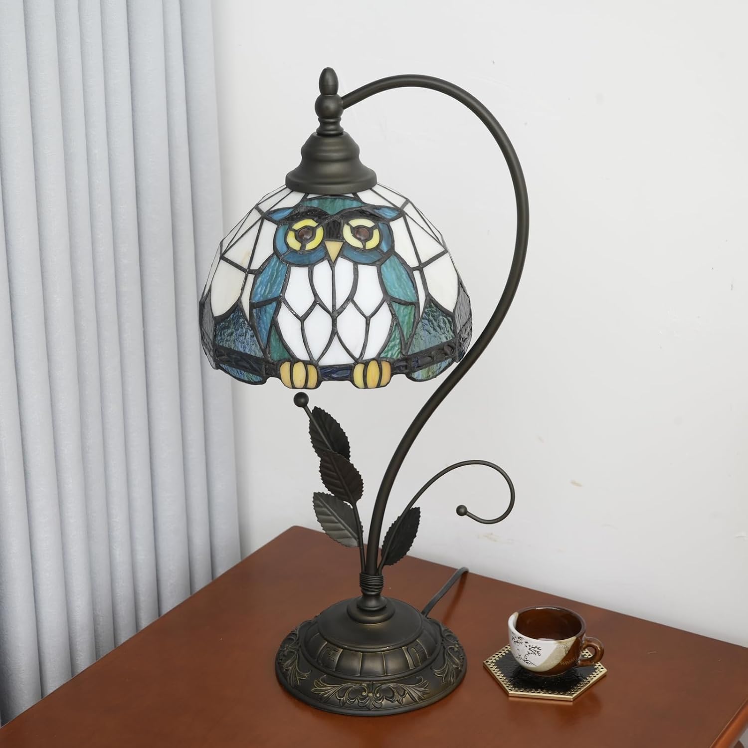 Tiffany Table Lamp Owl Stained Glass Bedside Lamp Tiffany Style S Metal Leaves Desk Light for Home Living Room Office Dormitory Bar Family Friends Gift