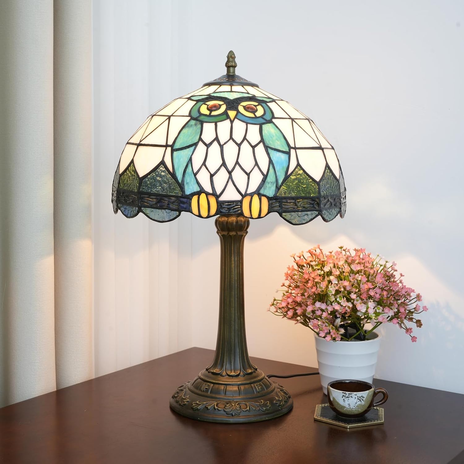 Tiffany Lamp Owl Animal Style Stained Glass Table Lamp Vintage Bedroom Bedside Light for Home Dorm Office Art Craft Antique Decor Accent Aesthetic Nightstand Reading Light 12x12x19 Inches