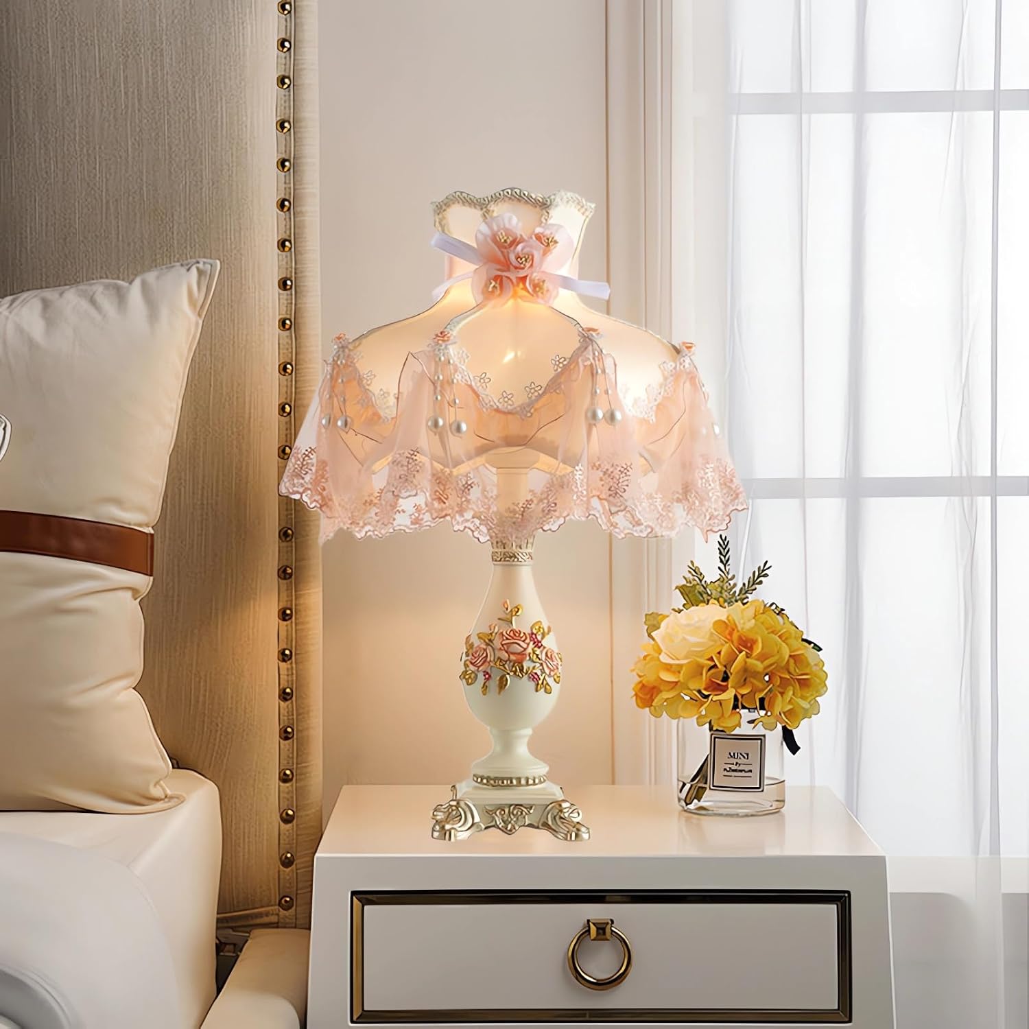 Pink Resin Table Lamp Fabric Princess Desk Lamp Modern Resin Lampbody with Flower Decorative Bedside Nightlight for Bedroom Living Room