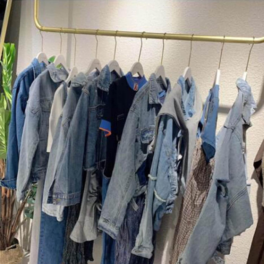Wall-Mounted Clothing Display Rack, Metal Heavy-Duty Storage Clothes Rail, Bridal Shop Shelf Ceiling Hanger, Retail Store Iron Hanger(Golden-100Cmx150Cm