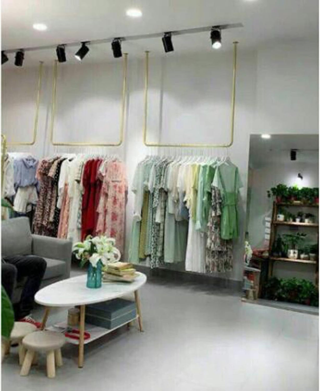 Wall-Mounted Clothing Display Rack, Metal Heavy-Duty Storage Clothes Rail, Bridal Shop Shelf Ceiling Hanger, Retail Store Iron Hanger(Golden-100Cmx150Cm