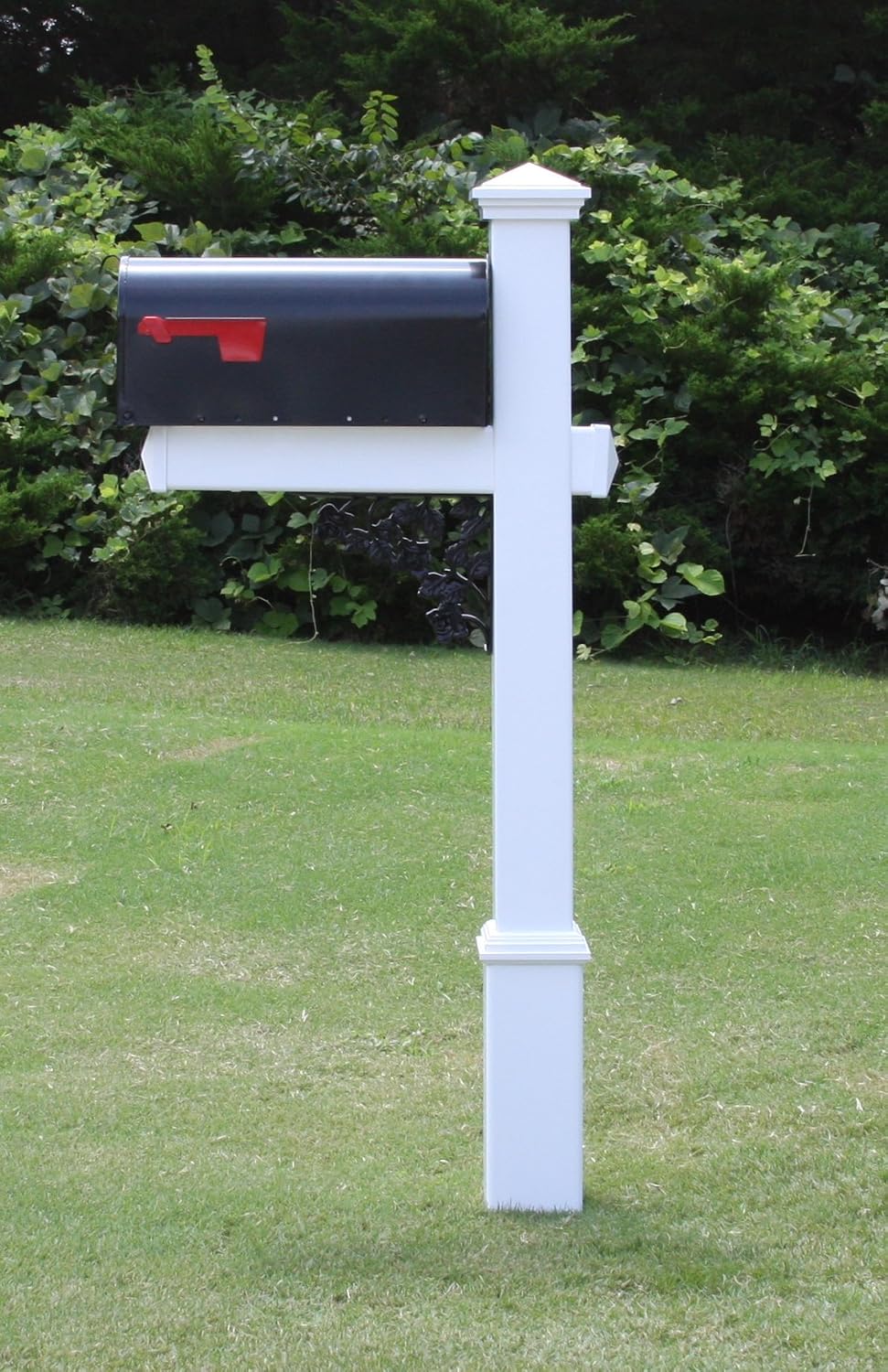 4Ever Products The Davidson Vinyl/PVC Mailbox Post (Includes Mailbox)