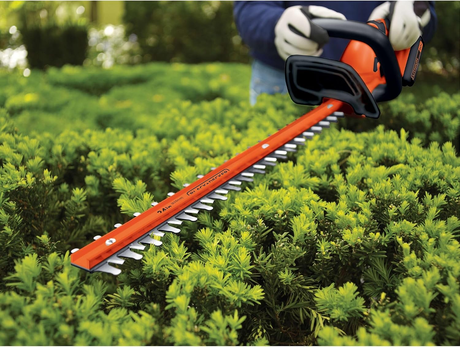 BLACK+DECKER 40V MAX Hedge Trimmer, Cordless, 24-Inch Blade, Battery and Charger Included (LHT2436) | Battery and Charger Included