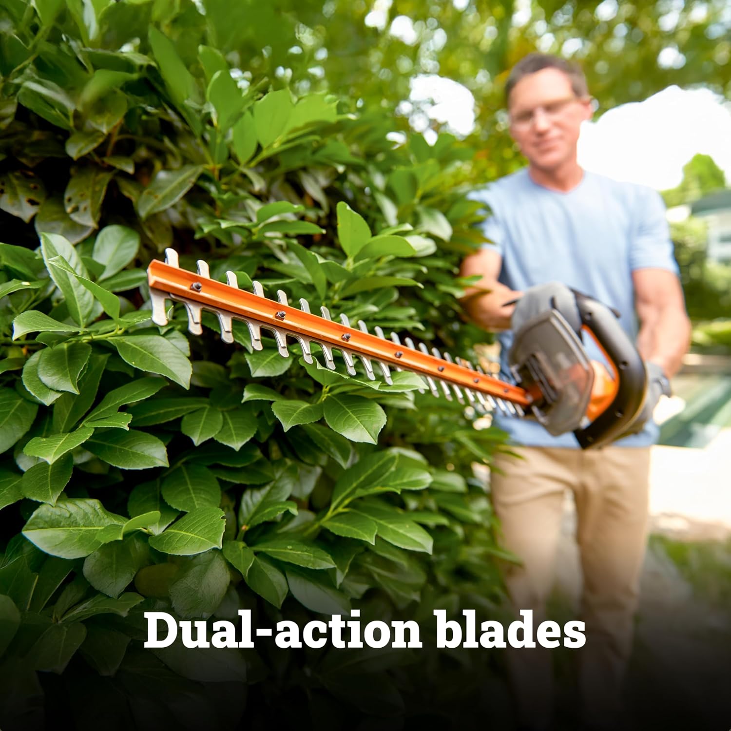 WORX 22' Cordless Hedge Trimmer, Electric Hedge Trimmer with Dual-Action Blades, Lightweight Bush Trimmer with 5.5 LBS, Battery & Charger Included, WG261