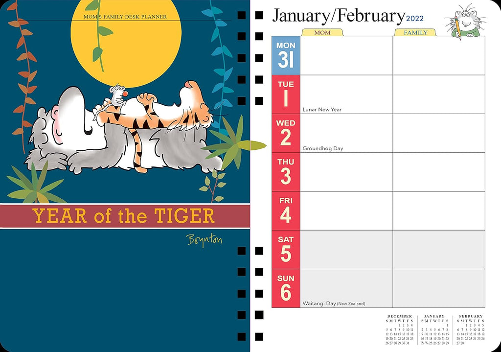 Mom's Family Desk Planner 2022