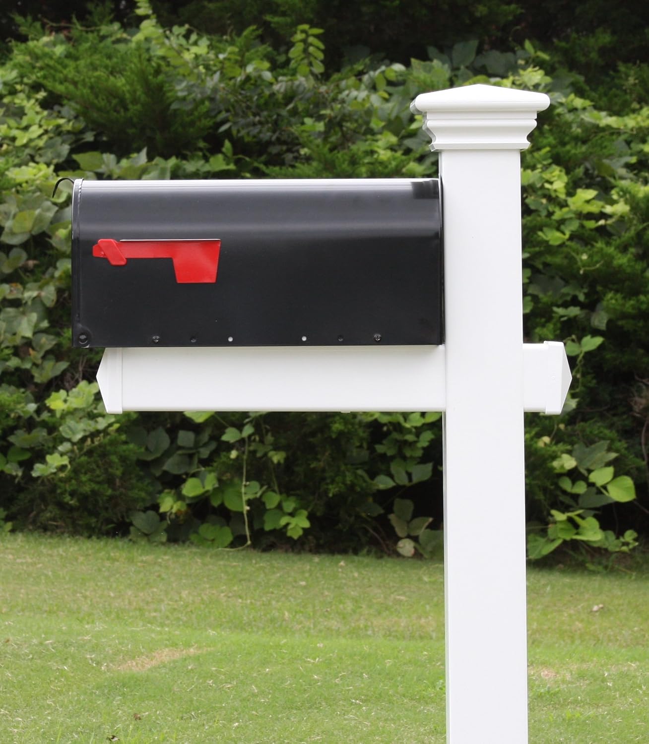 4Ever Products The Grant Vinyl/PVC Mailbox Post (Includes Mailbox)