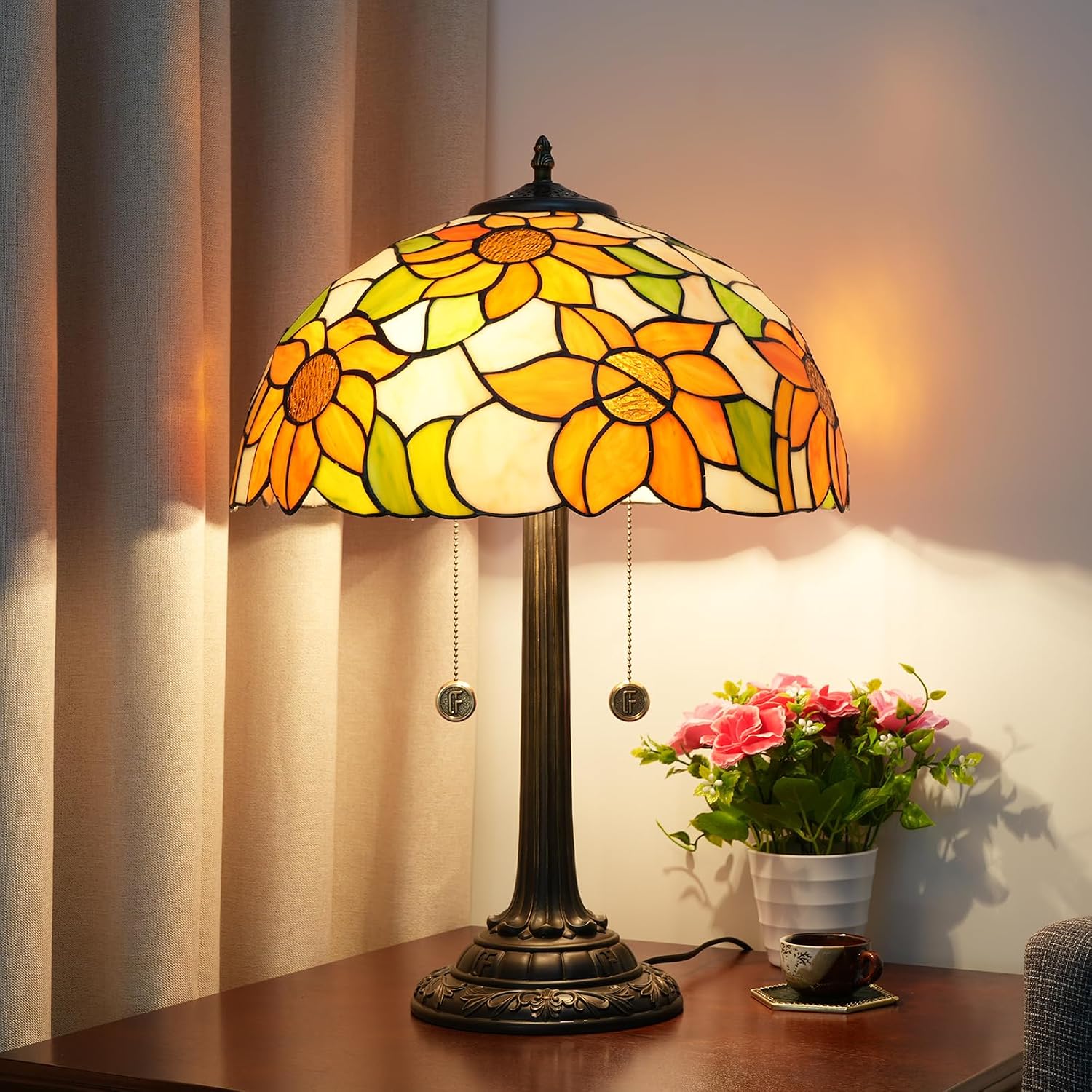 Tiffany Lamp Sunflower Yellow Style Stained Glass Table Lamp Antique Bedside Reading Light 16X16X23 Inch Decor Bedroom Living Room LED Lamp