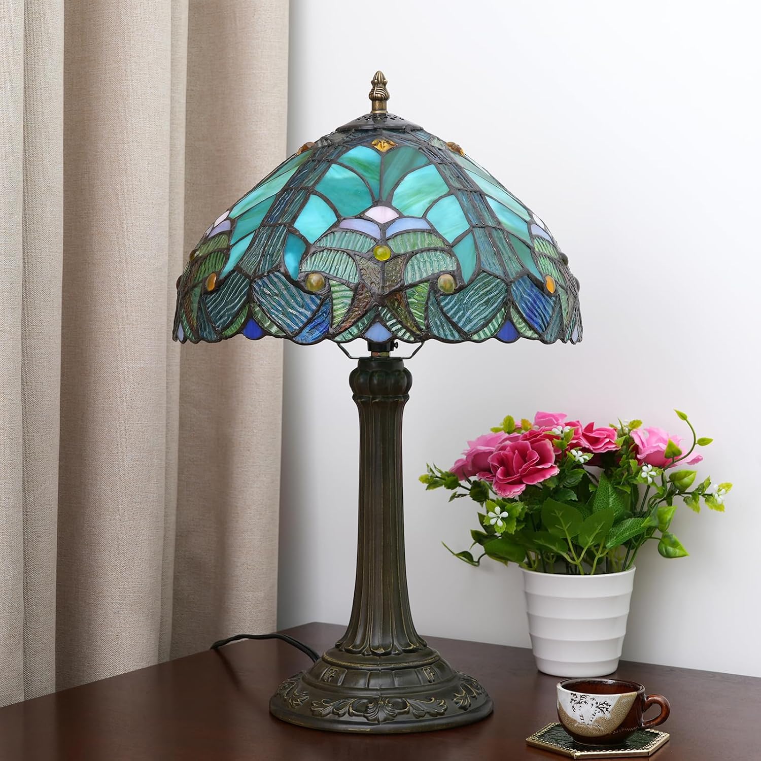 Tiffany Lamp Green Liaison Style Stained Glass Table Lamp W12H18 Inch Antique Table Lamp Metal Base Desk Reading Light for Living Room Bedroom Bar Art Craft