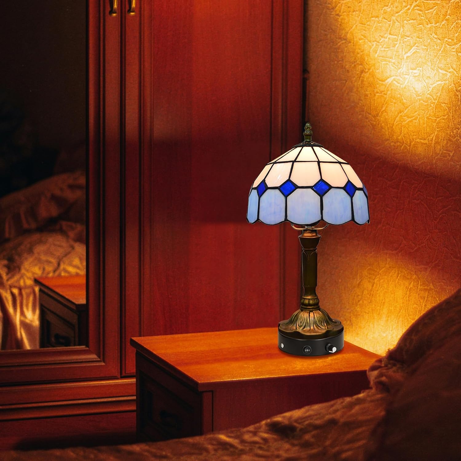 Kiven Cordless Table Lamp, Dimmable Bedside Lamps for Nightstand with Glass Lampshade, Tiffany-Style Rechargeable Desk Lamp for Reading Home Decor Bedside,1-Light