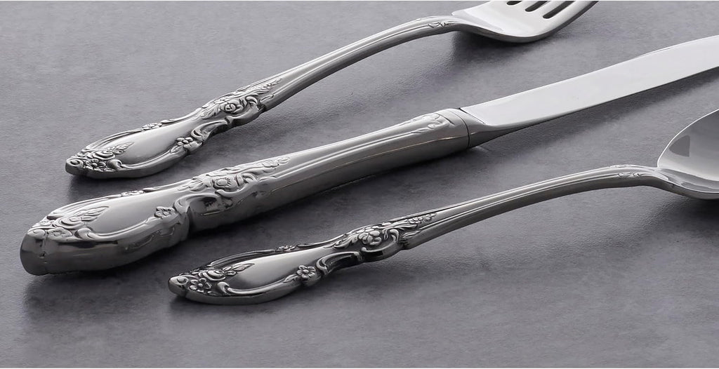 Oneida Silverware Set For 4, Louisiana 20-Piece Fine Flatware Set, Service For 4, 18/8 Stainless Steel, Silver, Mirror Finish, Knives Spoons and Forks, Dishwasher Safe, Tableware (Silver, 20 Pieces)