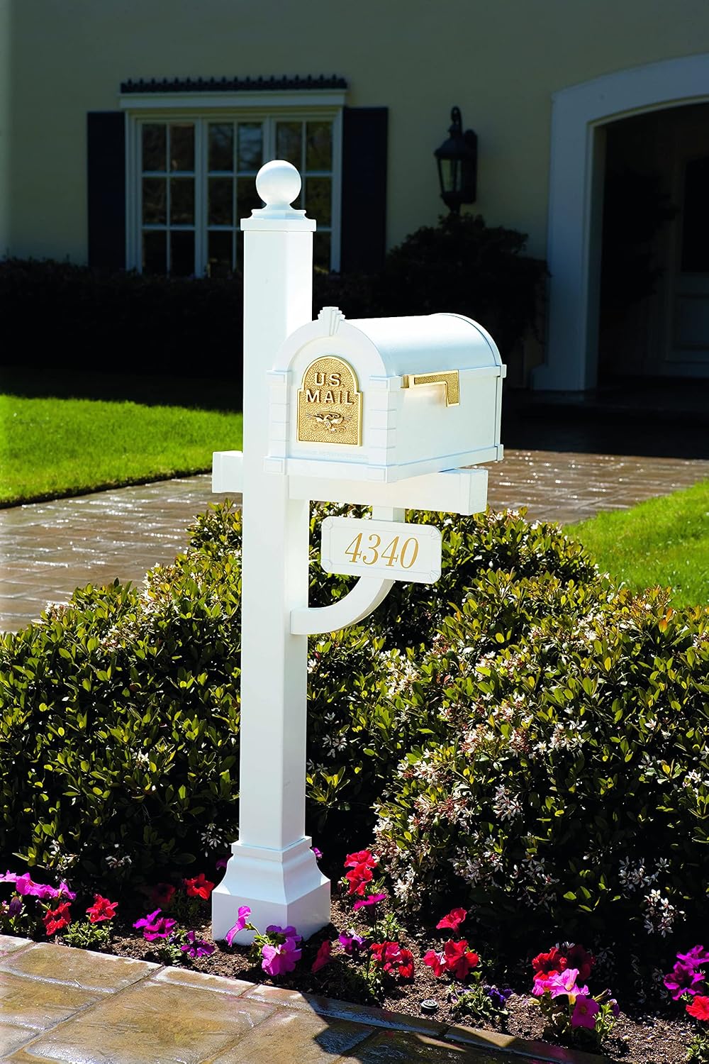 Gaines Keystone Series Mailbox - White with Polished Brass Eagle