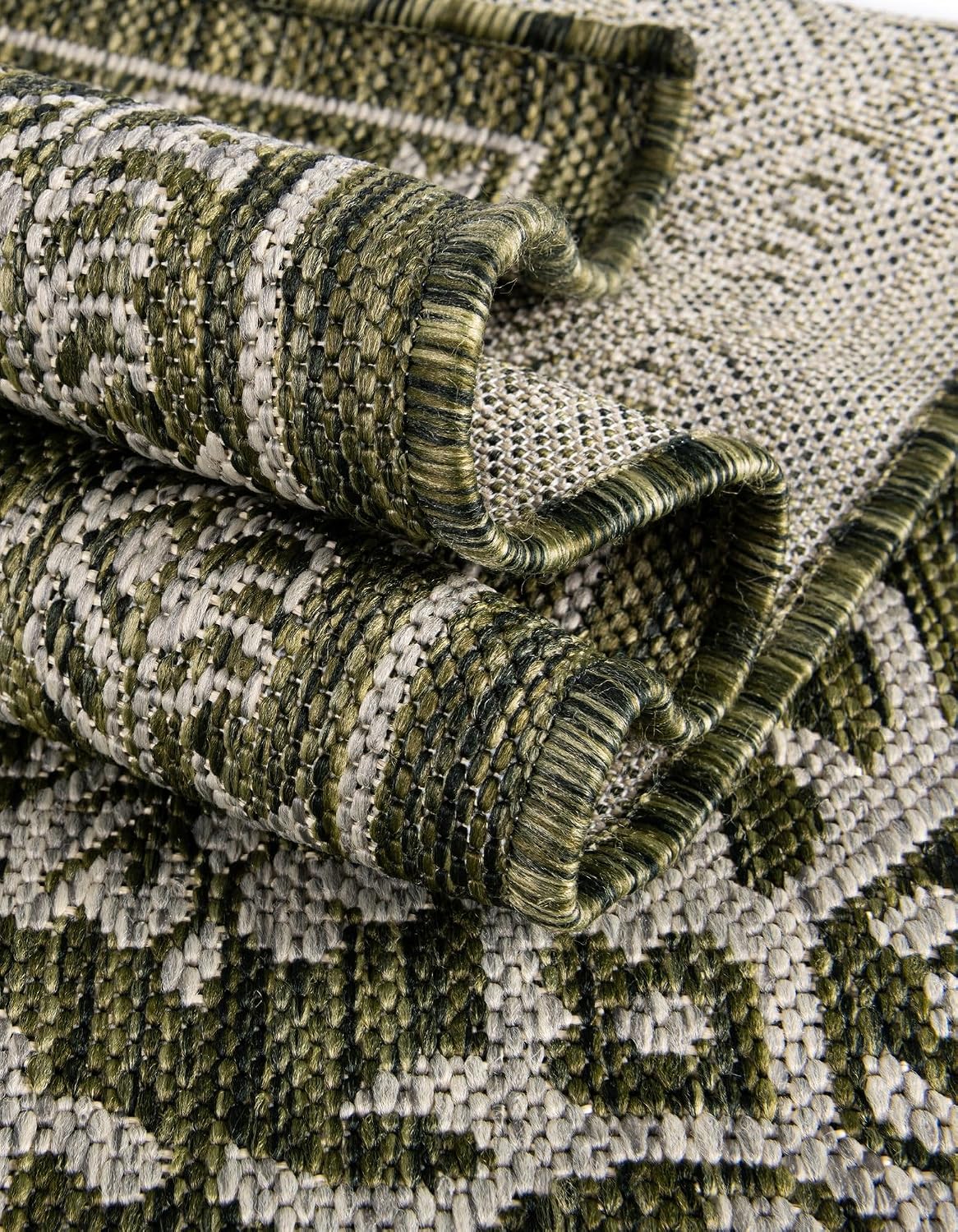 Unique Loom Outdoor Traditional Collection Area Rug - Antique (13' 1' Square Green/Ivory)