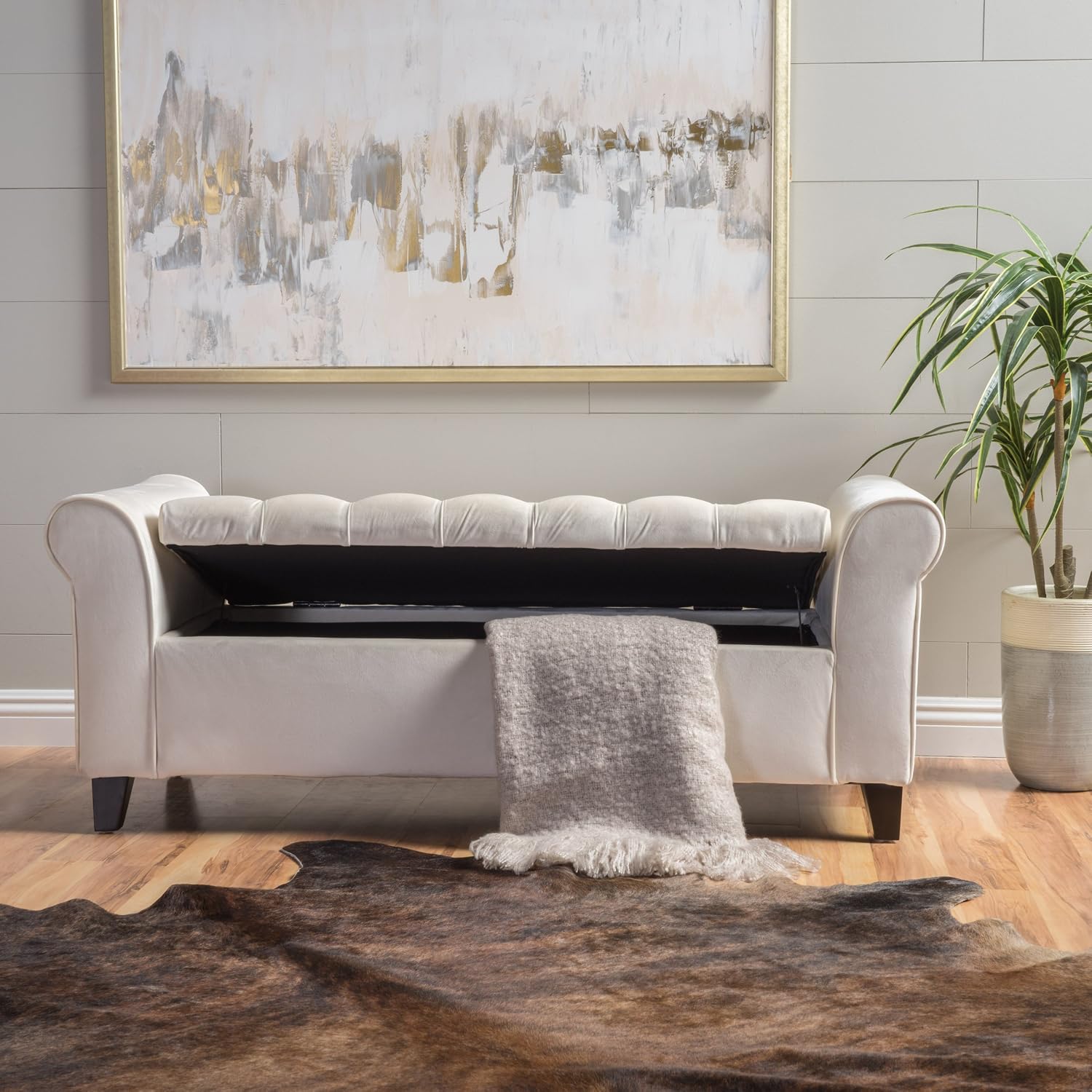 Upholstered Storage Bench, 50-inch Ivory Fabric with Rivet-Trimmed Armrests and Black Legs Bedroom Upholstered Window Seat Bench Storage Bench Suitable for Living Rooms, Bedrooms, and Entryways