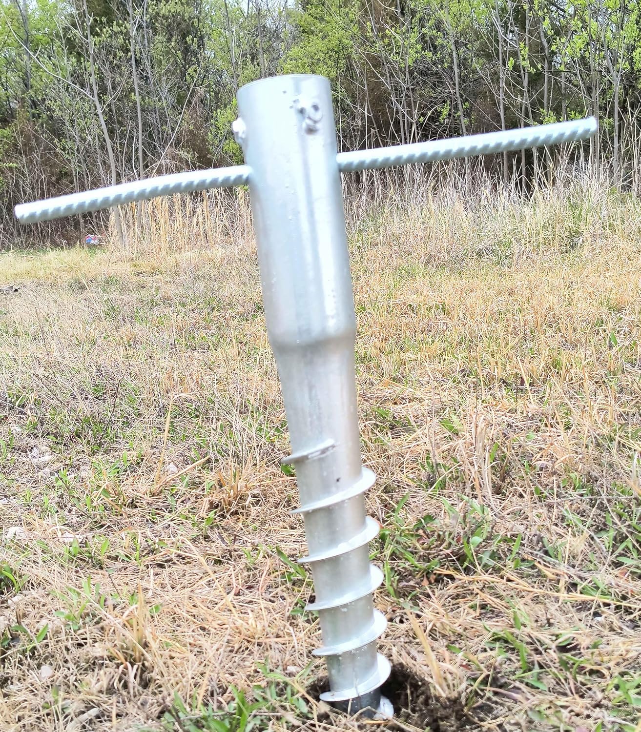 Ashman Ground Screw Round Posts (4 Pack), Outdoor No Dig Ground Screw Anchor with helical Spiral, 21' Inch Long - Fits Round Post & Flag Pole Base Ground Mount Screw in Post Stake, Mailbox Posts.